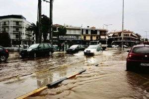 Επιδείνωση του καιρού με βροχές, καταιγίδες και θυελλώδεις νοτιάδες - Πού και πότε θα χτυπήσουν τα φαινόμενα