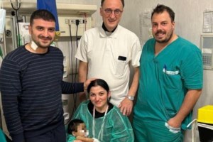 Ελληνας δώρισε το ήπαρ του στην 11 μηνών κόρη του: "Είναι το καλύτερο δώρο που θα μπορούσαμε να έχουμε. Ήταν ένα θαύμα"