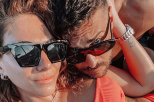 Θεοδώρα Ρασέλ για Βασάλο: Το θέμα ήταν να κοιμηθώ στο ίδιο κρεβάτι μαζί του, όχι με τον Fipster [βίντεο]