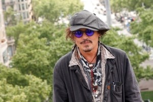 Τζόνι Ντεπ: Από Τζακ Σπάροου έγινε... Όζι Όζμπορν - Αγνώριστος ο σταρ σε εμφάνισή του στη Νέα Υόρκη [Βίντεο - Εικόνες] - εικόνα 3