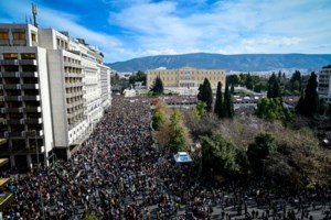 Παρέμβαση Σαμαρά για τα Τέμπη: "Για όνομα του Θεού! Δεν νοείται η κυβέρνηση να αντιδικεί με τους συγγενείς των θυμάτων"