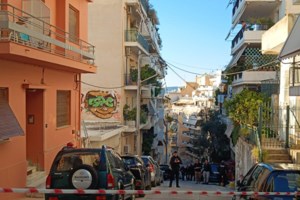 Φωτιά σε διαμέρισμα στην Κάτω Τούμπα - Εγκλωβίστηκε ζευγάρι ηλικιωμένων, διασωληνωμένη στο "Ιπποκράτειο" η γυναίκα