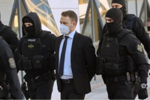 Εκπαιδευτής Αναγνωστόπουλου: Ο Μπάμπης είναι άκαρδος, να σαπίσει στη φυλακή - Αντέγραψε τη διάρρηξη στο σπίτι μου - εικόνα 3