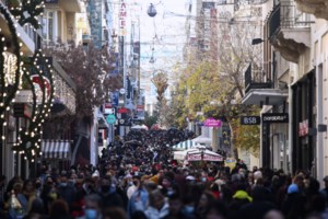 Γιατί η Όμικρον μπορεί να οδηγήσει σε συλλογική ανοσία - Τι υποστηρίζουν επιστήμονες στο Ισραήλ