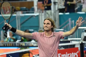 Σάλος για τις απόψεις Τσιτσιπά περί γυναικείου τένις: "Ο τύπος είναι αστείος", λέει η Οσάκα