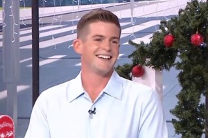 Στέφανος Κασσελάκης - Τάιλερ Μάκμπεθ: Ευχές και κάλαντα στον Ταύρο - Επίσκεψη στο καταφύγιο αδέσποτων ζώων στην Ηλιούπολη