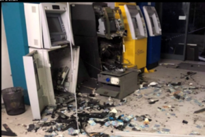 Γουδί: Γκαζάκια σε τράπεζα - Φθορές σε ένα ΑΤΜ αλλά και μοτοποδήλατο