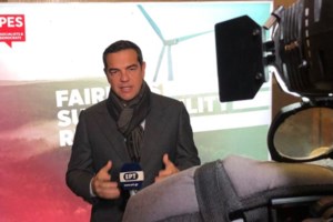 Ο Τσιόδρας "αδειάζει" τον Τσίπρα: Σταματήστε να εργαλειοποιείτε την επιστήμη- Για τους θανάτους εντός και εκτός ΜΕΘ