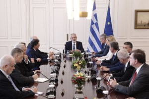 Τετ α τετ Σαρμά - Σχοινά στο Μέγαρο Μαξίμου