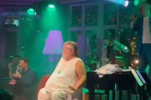 Ο Νταλάρας τα βάζει με Ρέμο και Αργυρό: "Ντροπή να διαφημίζουν μπιφτέκια και λουκάνικα" - Η σύγκριση με Μπιθικώτση