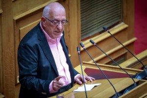 Βουλή: Αρση ασυλίας Πολάκη και άγριος καβγάς με Γεωργιάδη - "Αν ζητήσει συγγνώμη έστω και τώρα..." - "Δεν παίρνω λέξη πίσω"