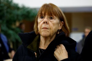 H Ζιζέλ Πελικό αλλάζει όνομα και σβήνει το φρικτό παρελθόν της - Στην τελική ευθεία η δίκη των βιαστών της - εικόνα 3