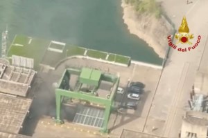 Τραγωδία στην Ιταλία: Τρεις νεκροί και τέσσερις αγνοούμενοι από την έκρηξη σε τεχνητό φράγμα στην Μπολόνια