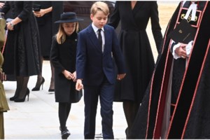 Σχέσεις οργής: Ο συντετριμμένος Κάρολος και η 20λεπτη ειδοποίηση από τη Μέγκαν και τον Χάρι - εικόνα 9