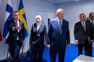 Σύνοδος ΝΑΤΟ: Πώς βλέπει η Αθήνα την "κολωτούμπα" Ερντογάν για την ένταξη Φινλανδίας & Σουηδίας - εικόνα 2