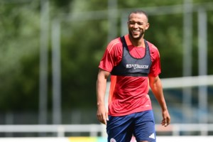 Ολυμπιακός: Είναι επίσημο - Ο Ελ Κααμπί ανανέωσε για 2 χρόνια - εικόνα 2