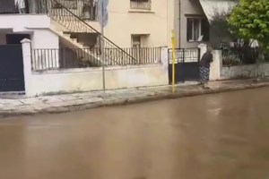 Ραγδαία επιδείνωση του καιρού: Έπεσαν 1.500 κεραυνοί - Καταιγίδες, χαλάζι και πλημμύρες - Πού θα χτυπήσει η κακοκαιρία