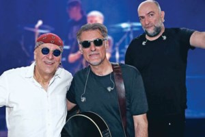 Γιώργος Γιαννόπουλος: Νέες μηνύσεις κατά του πρώην ντράμερ των Πυξ Λαξ για σεξουαλική κακοποίηση πέντε ανήλικων κοριτσιών - εικόνα 2