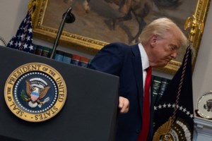 Μήνυμα Τραμπ στο Πεκίνο μετά τις απειλές: "Θα προτιμούσα να μην επιβάλω δασμούς στα κινεζικά προϊόντα"