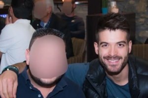 Άρης Μουγκοπέτρος: Η πρώτη φωτογραφία με το τραυματισμένο χέρι του [εικόνα] - εικόνα 2