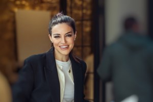 Σοφία Τουντούρη: "Δέχτηκα προσβλητικούς χαρακτηρισμούς" - Ποια είναι η δημοσιογράφος που αποκάλεσε "γελοία" ο Βαρουφάκης