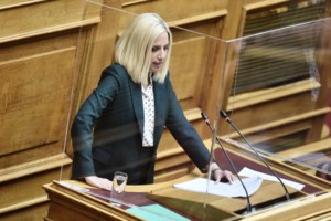 Κουτσούμπας: Η Γαλλία δεν είναι ούτε "περιστέρι της ειρήνης", ούτε "φύλακας άγγελος" - εικόνα 4