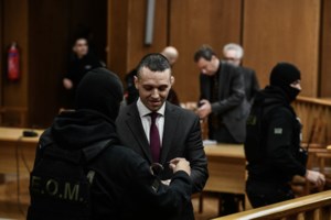 Μπλόκο στο κόμμα Κασιδιάρη - "Θα το προχωρήσουμε και μόνοι μας", λέει η κυβέρνηση μετά τις ενστάσεις ΣΥΡΙΖΑ