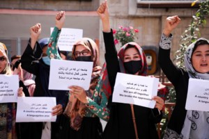 Μεταναστευτική πίεση σε Έβρο και Αιγαίο - Φόβοι για "τσουνάμι" προσφύγων από το Αφγανιστάν