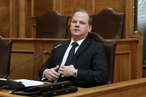 Λακαφώσης για Τέμπη: Γιατί εστιάζει σε τρία βαγόνια της εμπορικής αμαξοστοιχίας - Το "μπάζωμα" ακύρωσε τη δειγματοληψία - εικόνα 4