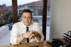 Εκβιασμός Δημάρχου Ωραιοκάστρου: "Πιάστηκαν με τη γίδα στην πλάτη" - Τα βίντεο που τον εκβίαζαν