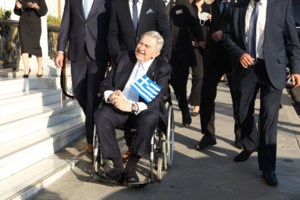 Ζαμπούνης για κηδεία τέως βασιλιά: Λόγω προεκλογικής περιόδου δεν θα ταφεί με τιμές αρχηγού Κράτους