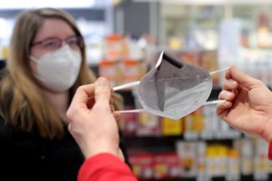 Σχολεία - Πώς επιστρέφουν οι μαθητές στις τάξεις: Όλες οι αλλαγές για self test και μάσκες