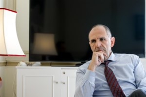 Συνεδριάζουν οι λοιμωξιολόγοι - Τι εξετάζεται για τις διαδημοτικές μετακινήσεις