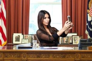 Αιφνιδίασε τους πάντες ο Τζο Μπάιντεν: Σταμάτησε, έκοψε μια πικραλίδα και την πρόσφερε στην Τζιλ [Εικόνες] - εικόνα 2