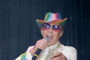 Γιάννης Φλωρινιώτης: Τα εγκωμιαστικά λόγια του Μάνου Χατζιδάκι όταν τον παρουσίασε στο Τρίτο Πρόγραμμα [Βίντεο]