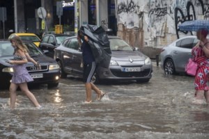 Σφοδρή χαλαζόπτωση στις Πρέσπες - Καταστράφηκαν καλλιέργειες