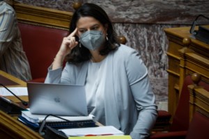 Το ολίσθημα του Νίκου Φίλη για τα παιδιά της Νίκης Κεραμέως και η συγγνώμη που δεν είπε