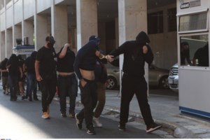 Ν. Φιλαδέλφεια: Συνεχίζονται οι απολογίες των χούλιγκαν για τη δολοφονία του 29χρονου Μιχάλη