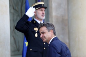 Συνάντηση Μητσοτάκη - Μακρόν στο Παρίσι: Στο επίκεντρο η ανθρωπιστική κατάταση στη Γάζα