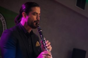 Ναύπακτος: Θρήνος στην κηδεία της 27χρονης Μαρίας - Την αποχαιρέτησαν με λευκά τριαντάφυλλα [εικόνες - βίντεο] - εικόνα 6