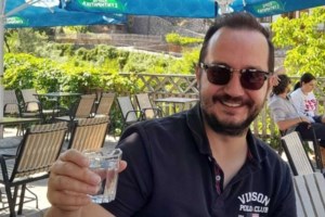 Βασίλης Καλογήρου: Τα πρώτα αποτελέσματα της ιστοπαθολογικής - Ο Κουσουλός ισχυρίζεται ότι επιβεβαιώνεται η οικογένεια - εικόνα 2