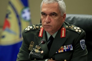 Στη Θεσσαλονίκη την Τρίτη το τελευταίο αντίο στον στρατηγό Μιχαήλ Κωσταράκο