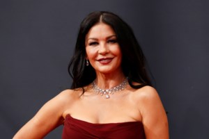 Κάθριν Ζέτα Τζόουνς: Η σπάνια εμφάνιση με τον γιο της στο κόκκινο χαλί - εικόνα 13