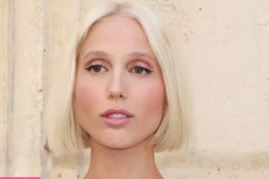 Ευγενία Νιάρχου - Μαρία Ολυμπία: Μαζί σε βραδινή έξοδο στις Σπέτσες [Εικόνα] - εικόνα 2