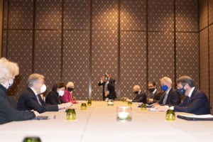 Κυπριακό: Συνεχίζεται την Πέμπτη η πενταμερής στη Γενεύη - Απογοήτευση Αναστασιάδη για τις θέσεις Τατάρ - εικόνα 3