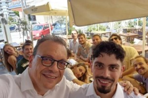 Σωκράτης Φάμελλος και Δώρα Τσαμπάζη καταφεύγουν στη δικαιοσύνη μετά από ανάρτηση με υπαινιγμούς εναντίον τους