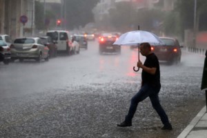 Τραγωδία στην Κορινθία: Ένας νεκρός και δύο σοβαρά τραυματίες σε τροχαίο κοντά στον Κουταλά [εικόνες - βίντεο] - εικόνα 3
