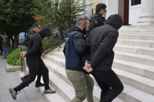 Χαλκίδα: Ξεκίνησε η απολογία των τεσσάρων συλληφθέντων για το φονικό του 20χρονου Μάριου