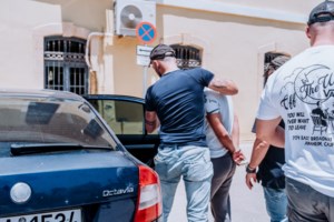 Προκαλεί ο Αζέρος κατάσκοπος στη Σούδα: Φωτογράφιζε πολεμικά πλοία αλλά δηλώνει... τουρίστας και φυσιολάτρης - εικόνα 4