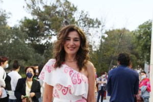 Μαρία Ναυπλιώτου: Ποζάρει χωρίς ίχνος μακιγιάζ για... την επιστροφή στα θρανία [εικόνες] - εικόνα 3